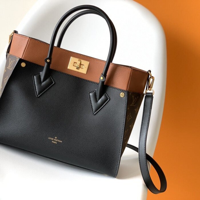 Louis Vuitton M57728 On My Side PM 30cm Black – product image 1