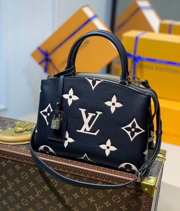 Louis Vuitton Petit Palais 29cm – product image 1