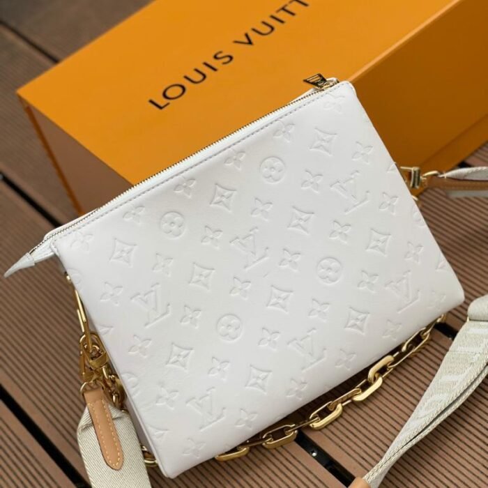 Louis Vuitton Coussin PM Bag 26cm Monogram Embossed Puffy Lambskin Leather Spring/Summer Collection M57793 White – product…
