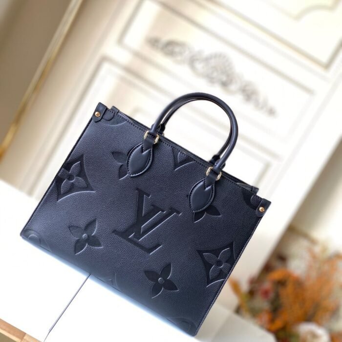 Louis Vuitton On The Go MM 34cm – product image 1