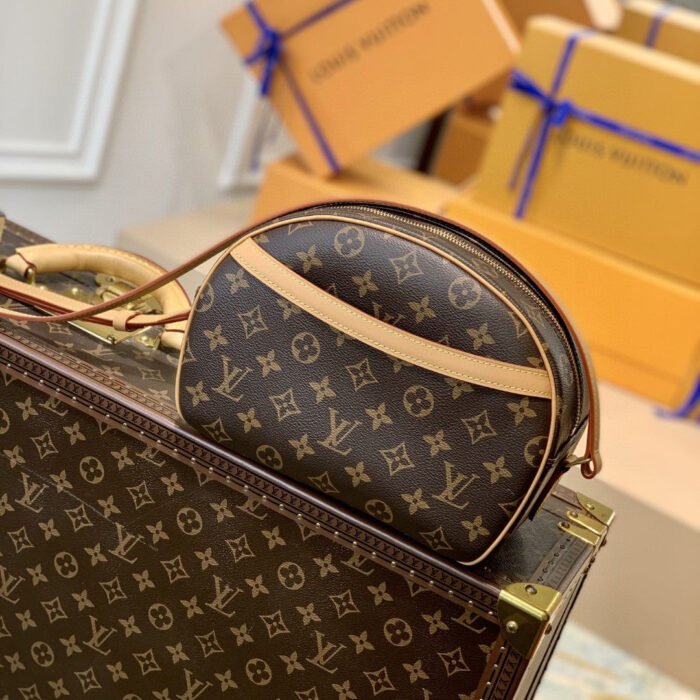 Louis Vuitton M51221 Diane 25cm Brown – product image 1