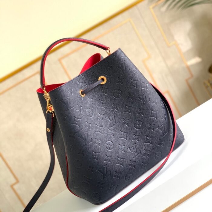 Louis Vuitton Crossbody Bags 26cm Navy blue – product image 1